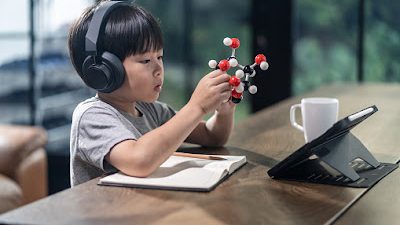 Segala Sesuatu yang Menempati Ruang dan Memiliki Massa Disebut Apa?