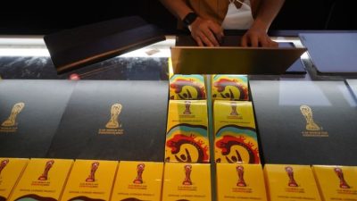 Dampak Penjualan Suvenir Resmi Piala Dunia U20 Terdampak 2 03