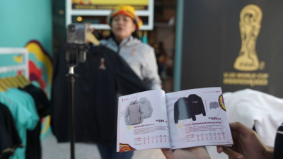 Dampak Penjualan Suvenir Resmi Piala Dunia U20 Terdampak 2 06