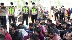 Sebanyak 50 pengungsi Rohingya kembali masuk ke Aceh Timur melalui jalur perairan Desa Seunebok Baro, Kecamatan Darul Aman pada hari Kamis Sebanyak 50 pengungsi Rohingya kembali masuk ke Aceh Timur melalui jalur perairan Desa Seunebok Baro, Kecamatan Darul Aman pada hari Kamis