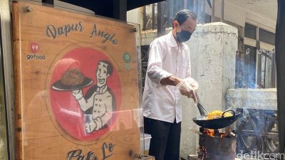 4 Penjual Makanan Ini Mirip Politisi, Joko Widodo hingga Anies Baswedan 2 4 Penjual Makanan Ini Mirip Politisi Joko Widodo hingga Anies Baswedan 1