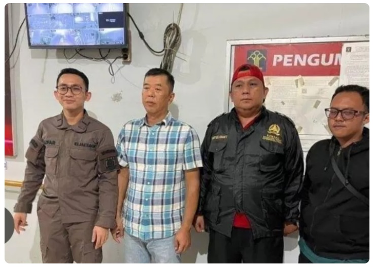 Rugikan Negara hingga Rp300 Triliun, Kasus Korupsi Timah Toni Tamsil Hanya Divonis 3 Tahun Penjara dan Denda Rp5 Ribu 1 Rugikan Negara hingga Rp300 Triliun, Kasus Korupsi Timah Toni Tamsil Hanya Divonis 3 Tahun Penjara dan Denda Rp5 Ribu